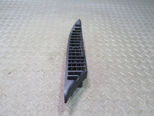 90-93 Chevrolet Corvette C4 Dash Front Right A/C Air Vent Grille 10086046 OEM