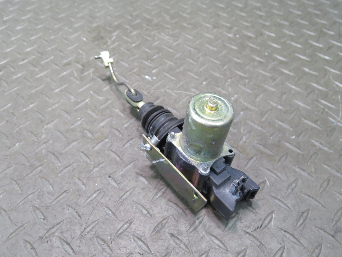 84-93 Chevrolet Corvette C4 Left Door Lock Latch Actuator Motor OEM