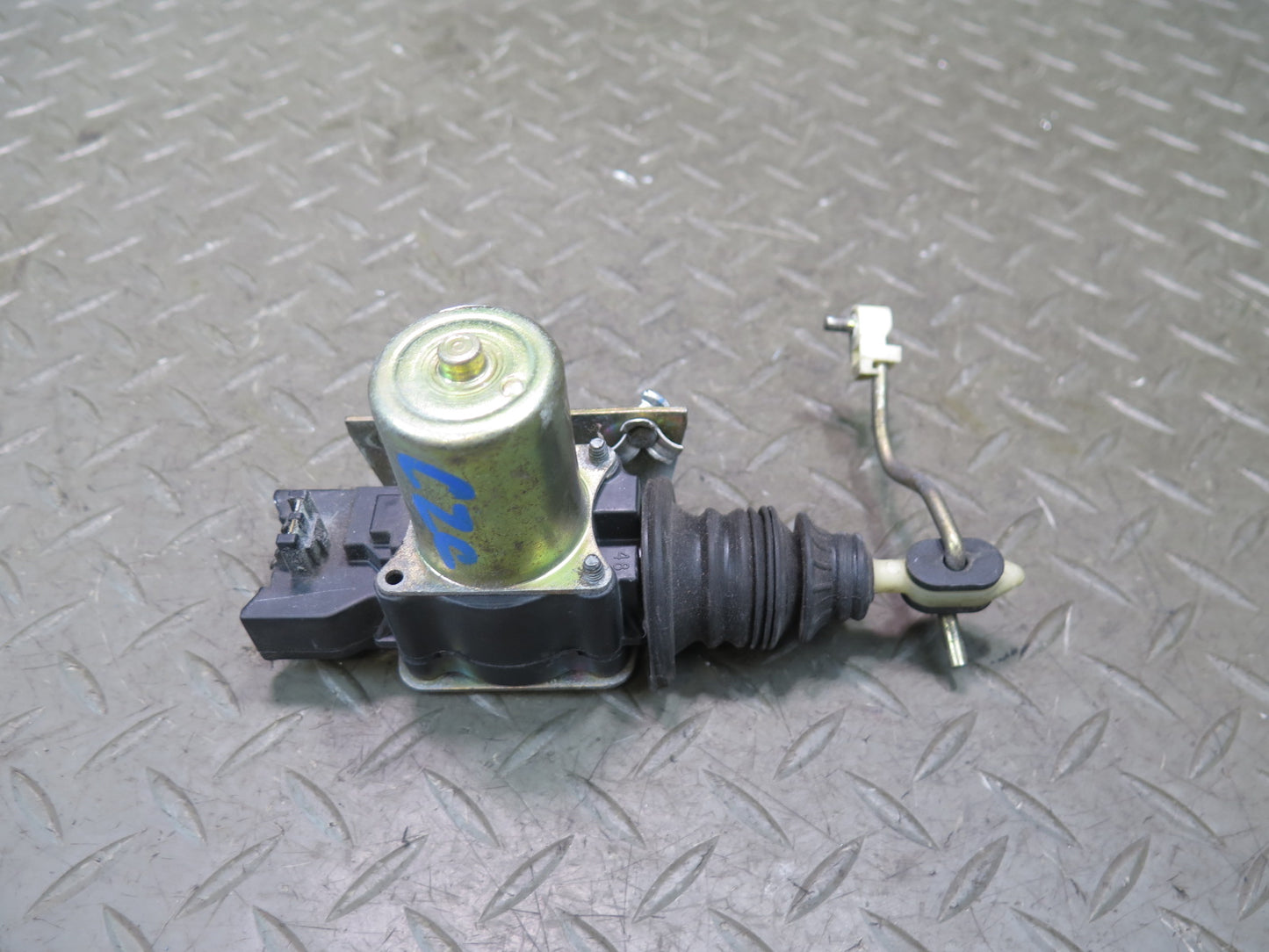84-93 Chevrolet Corvette C4 Left Door Lock Latch Actuator Motor OEM