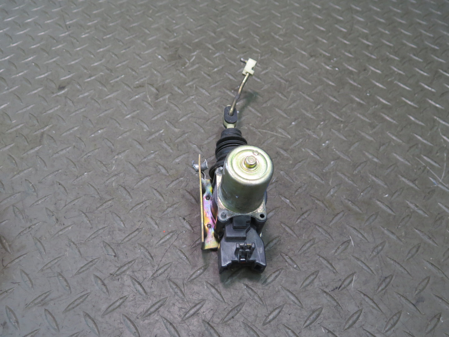 84-93 Chevrolet Corvette C4 Left Door Lock Latch Actuator Motor OEM