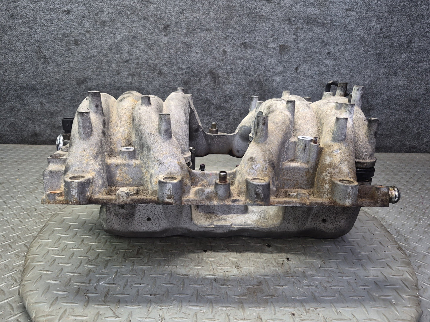 96-98 Mercedes R129 SL500 M119 Engine Upper Intake Manifold 1191413001 OEM