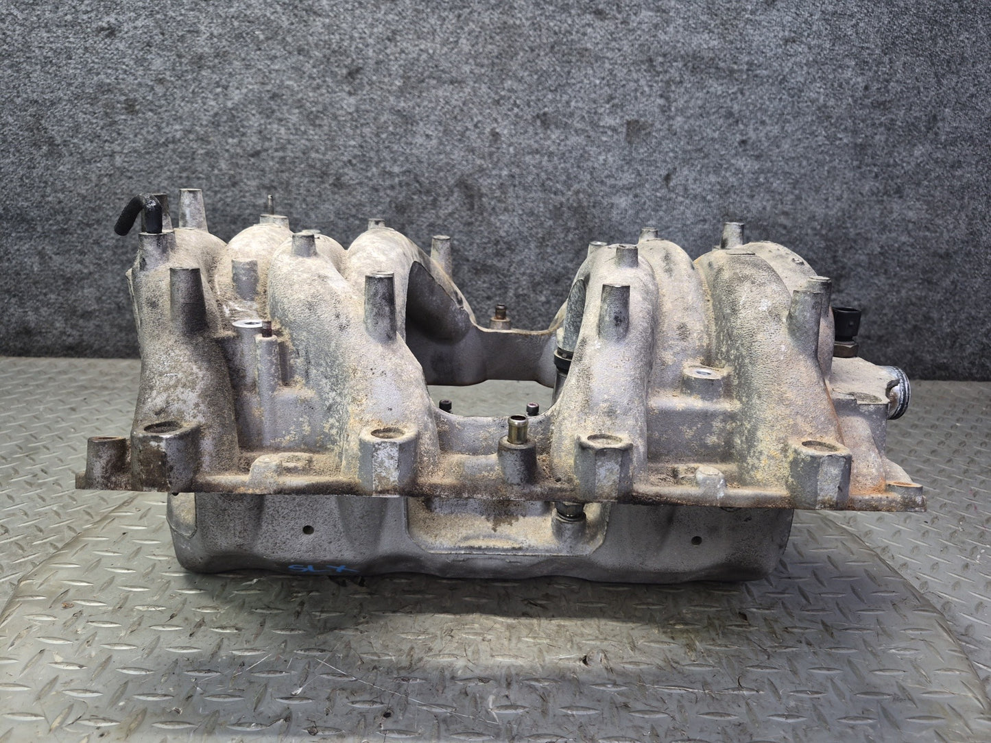 96-98 Mercedes R129 SL500 M119 Engine Upper Intake Manifold 1191413001 OEM