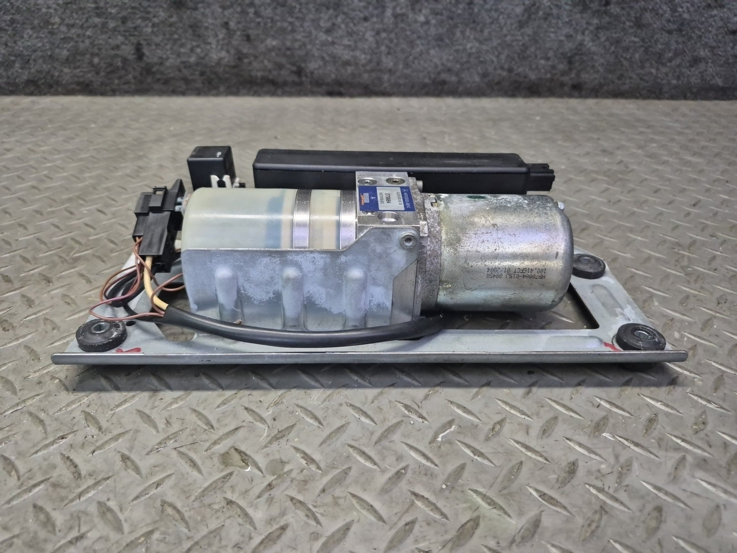 03-06 Mercedes R230 SL55 Convertible TOP Roof Hydraulic Pump Motor OEM