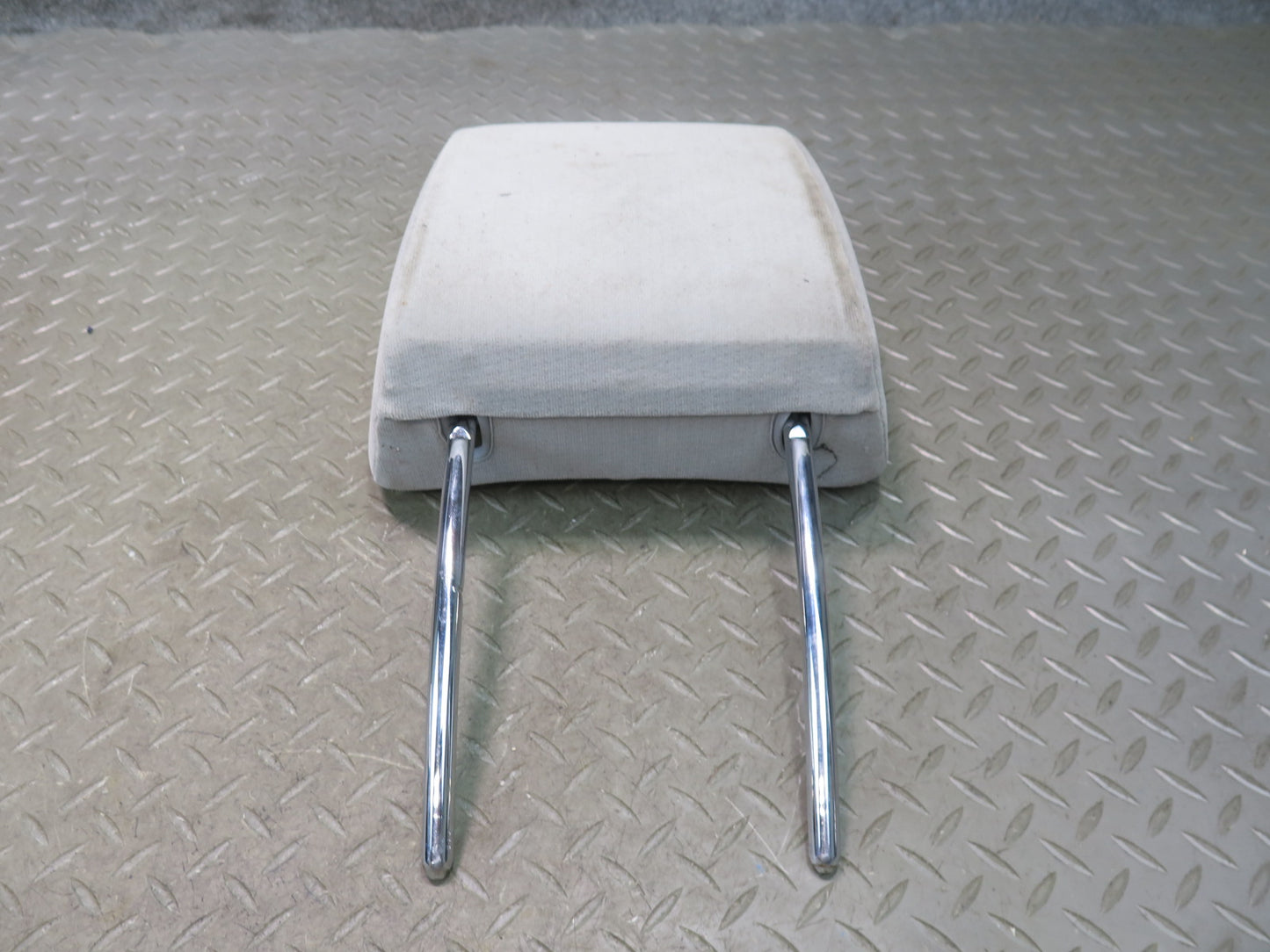 99-03 VW Eurovan T4 Set of 2 Front Left & Right Seat Cloth Headrest OEM
