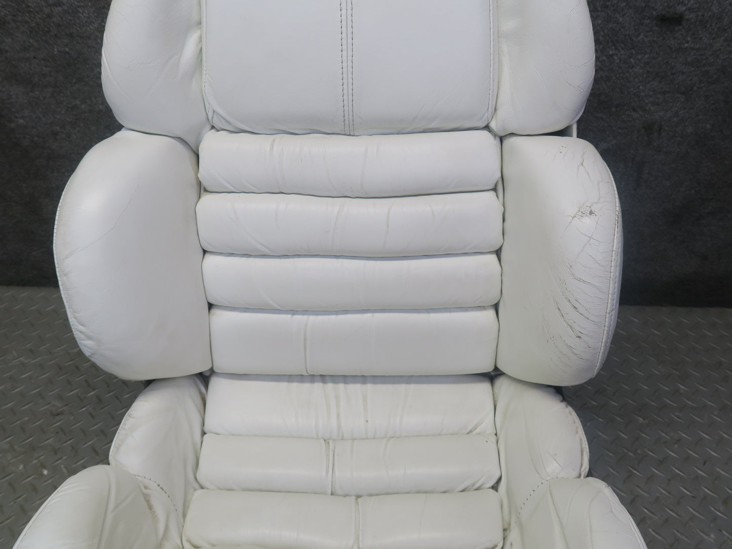 92-93 Chevrolet Corvette C4 Set of 2 Front Left & Right Leather Seat Damaged
