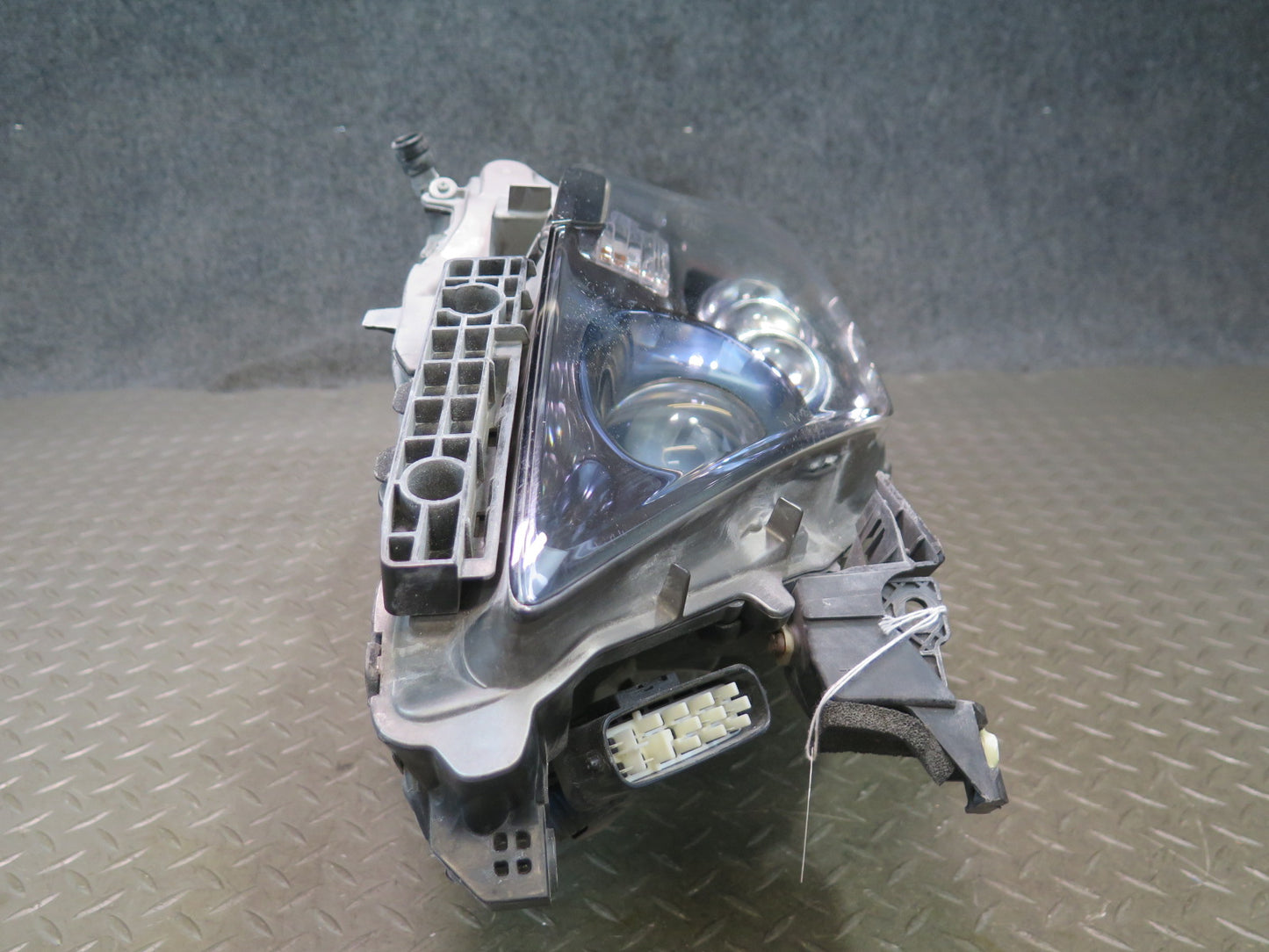 08-09 Lexus LS600h Front Right Triple Beam LED Headlight Lamp w Ballast Damaged