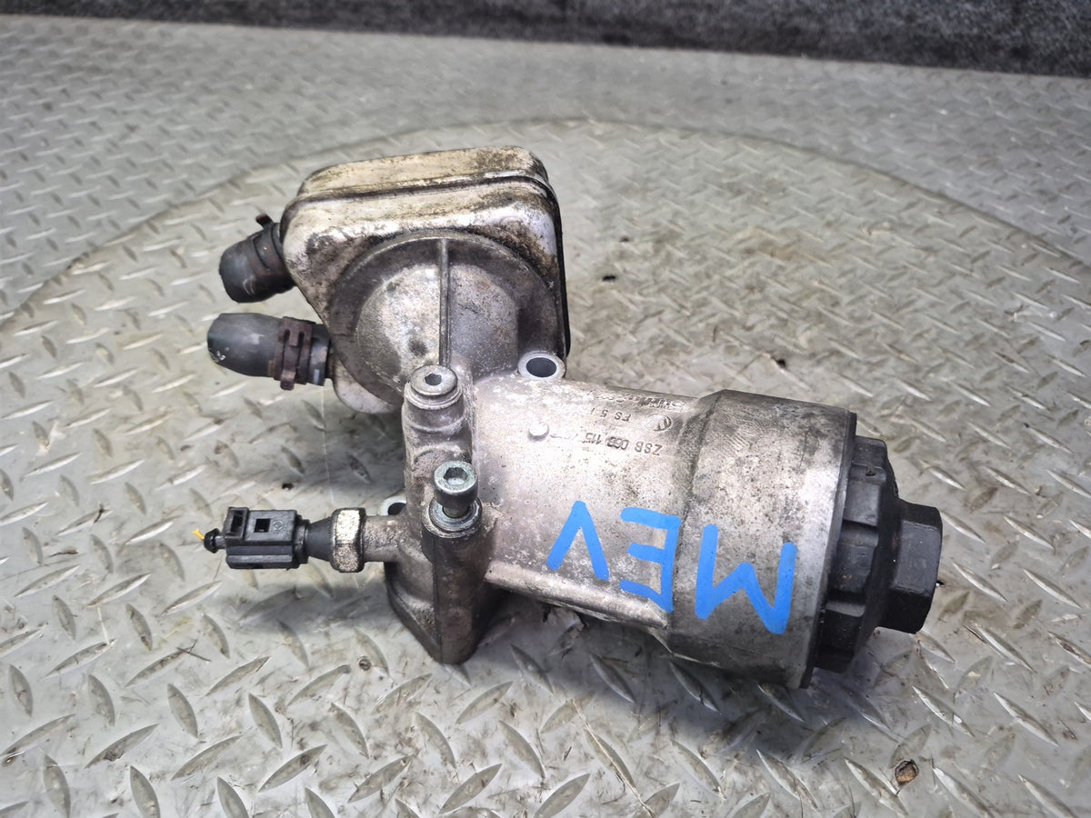 01-03 VW Eurovan T4 2.8L AXK Engine Motor Oil Filter Housing 066115403 OEM