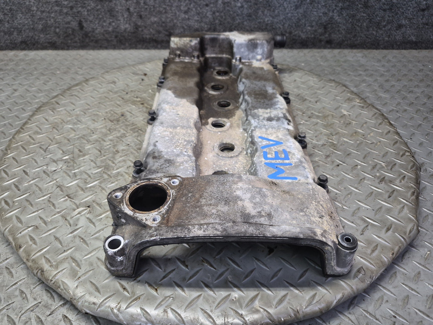 01-03 VW Eurovan T4 2.8L AXK Engine Cylinder Head Valve Cover w Oil Neck OEM