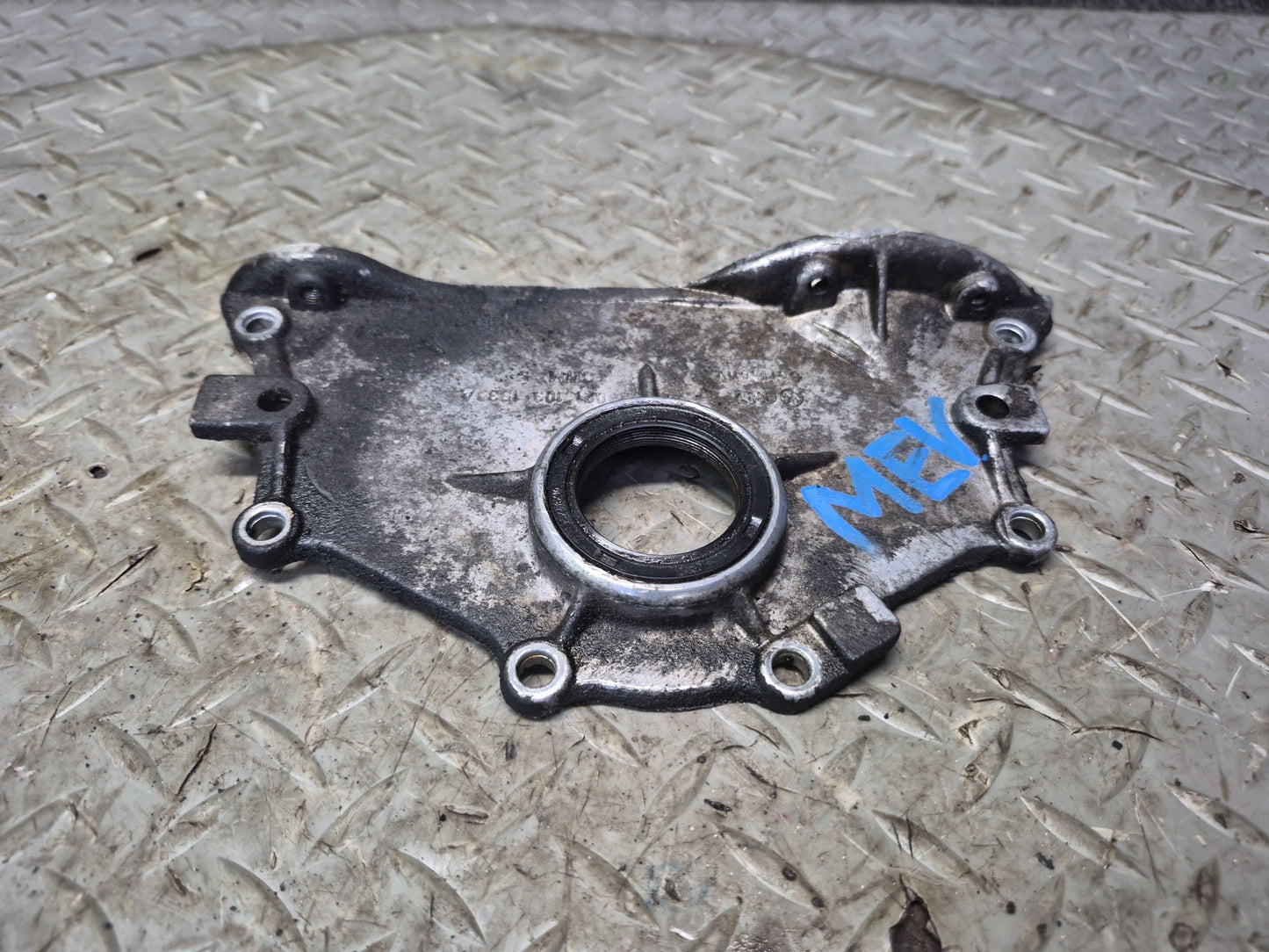 01-03 VW Eurovan T4 2.8L Engine Motor Front Oil Seal Plate Housing 021103153A