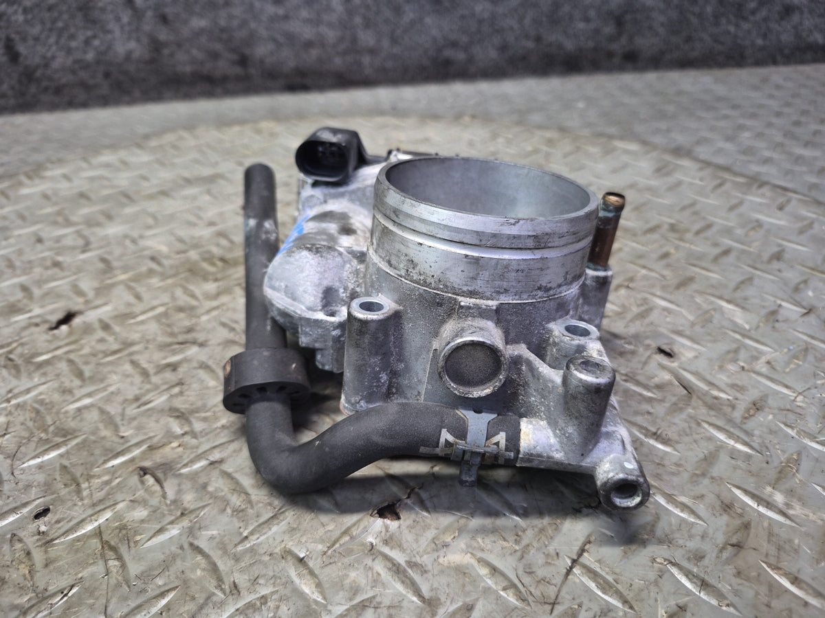 01-03 VW Eurovan T4 2.8L Engine Throttle Body 022133062AB OEM