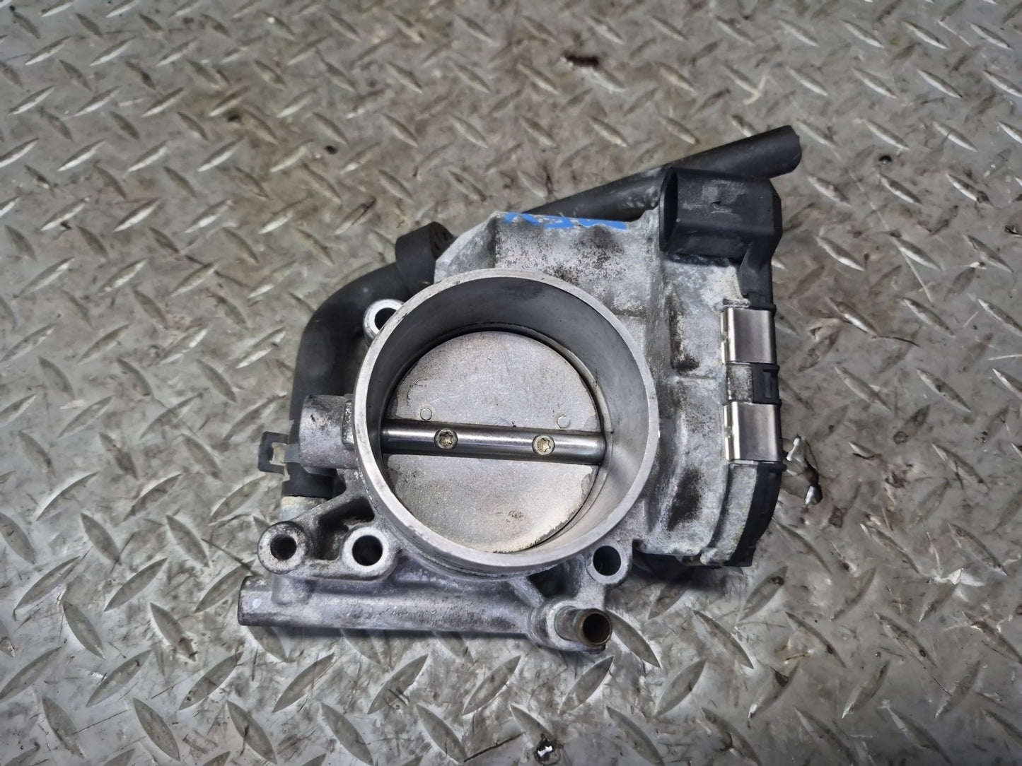 01-03 VW Eurovan T4 2.8L Engine Throttle Body 022133062AB OEM