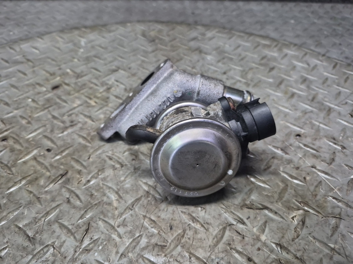 01-03 VW Eurovan T4 2.8L EGR Combi Valve w Bracket OEM