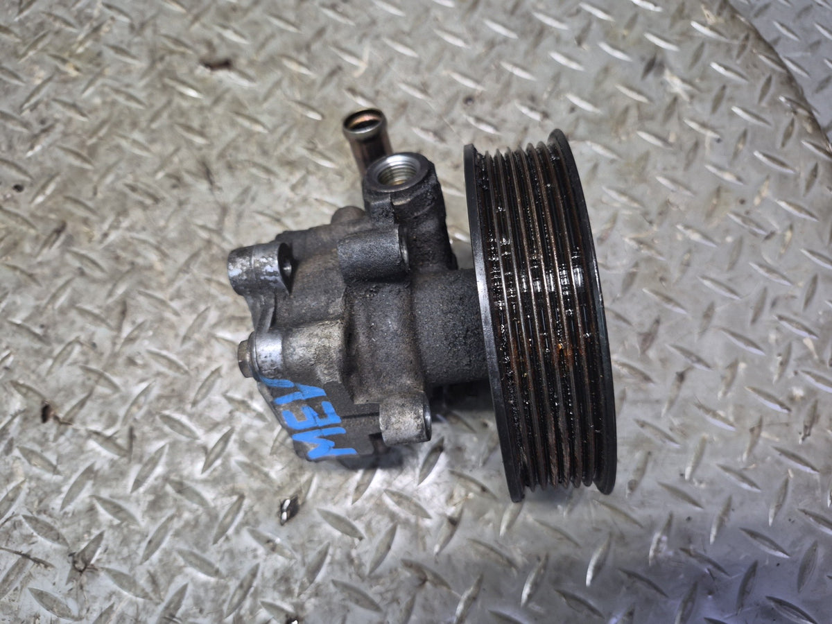01-03 VW Eurovan T4 2.8L Power Steering Pump w Pulley OEM