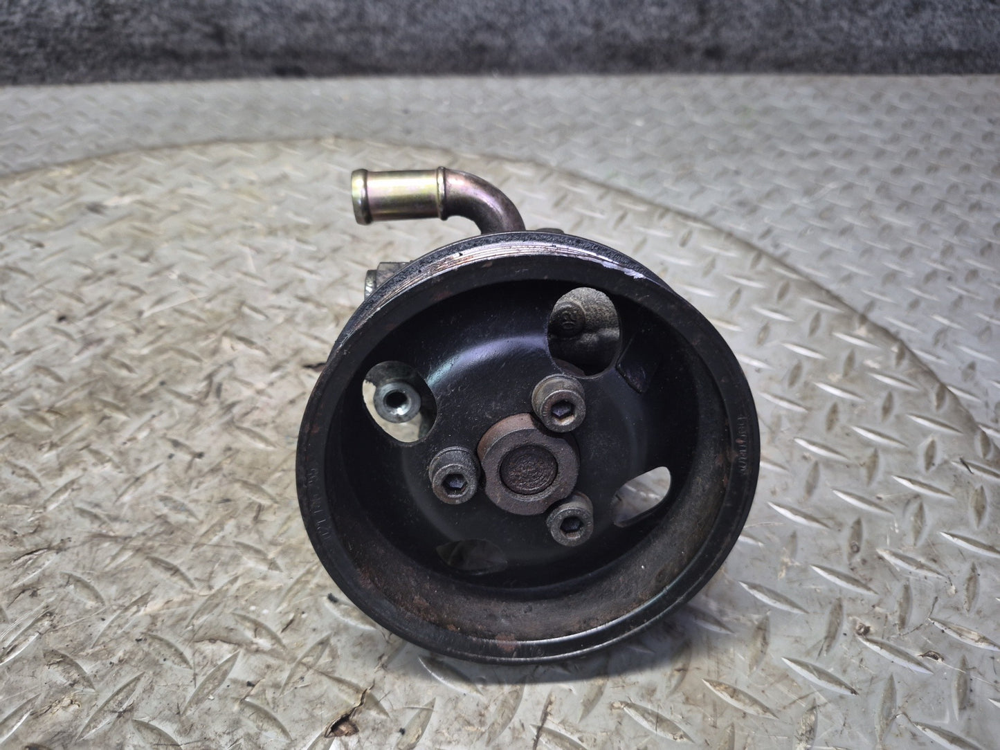 01-03 VW Eurovan T4 2.8L Power Steering Pump w Pulley OEM