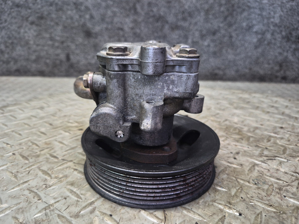 01-03 VW Eurovan T4 2.8L Power Steering Pump w Pulley OEM