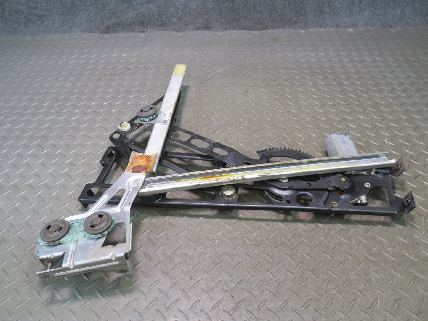 84-96 Chevrolet Corvette C4 Right Door Window Regulator w Motor OEM