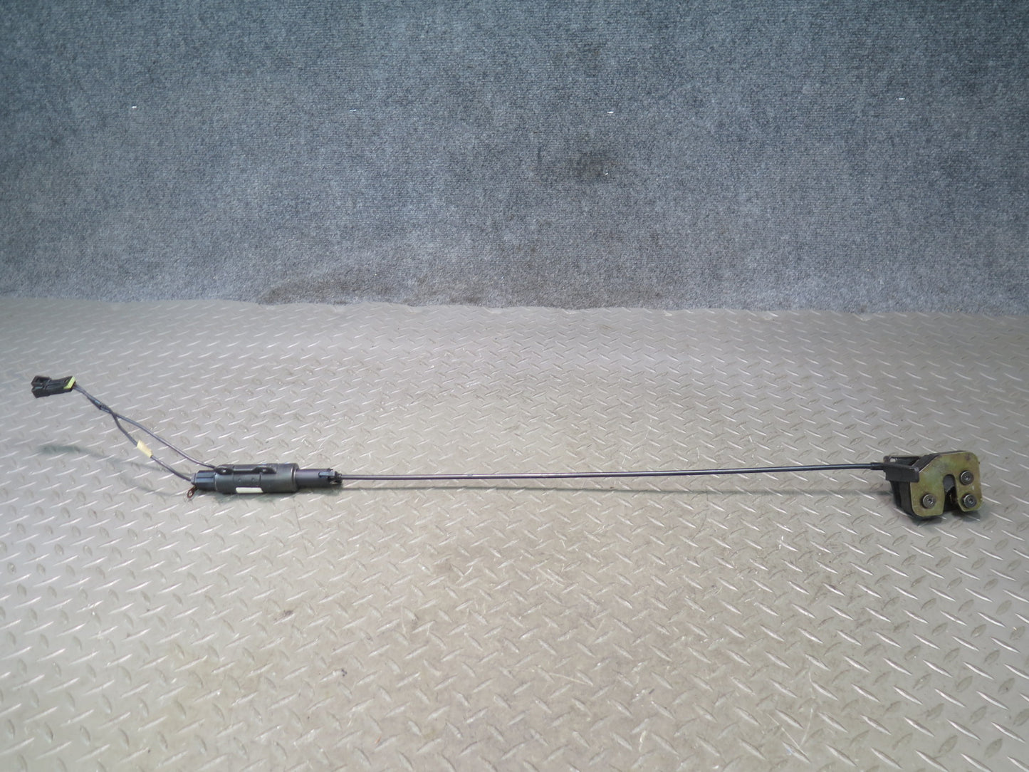 92-96 Chevrolet Corvette C4 Convertible Set of 2 TOP Roof Tonneau Lock Latch OEM