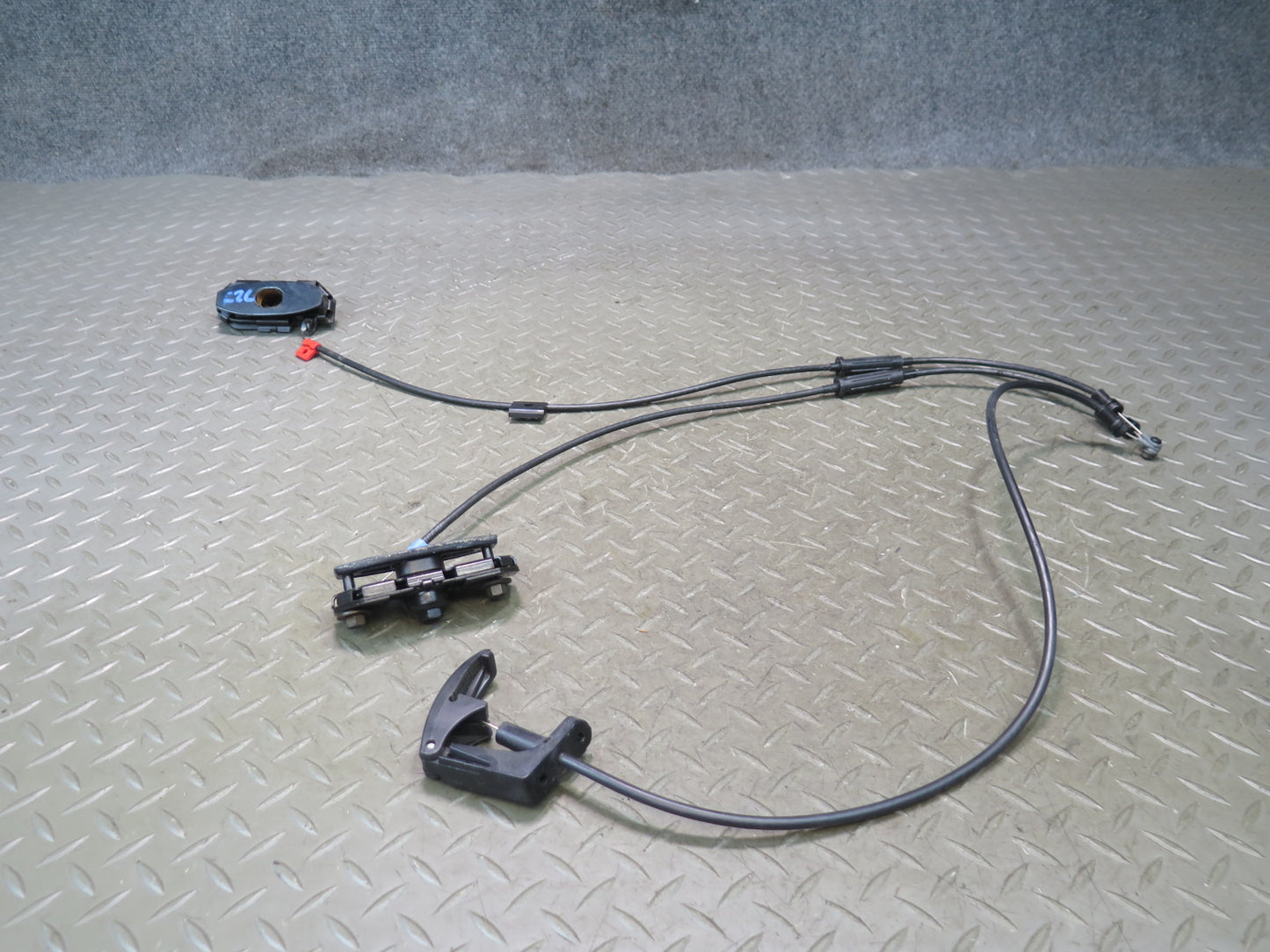 1992 Chevrolet Corvette C4 Convert TOP Deck Lid Release Cable Latch Handle OEM
