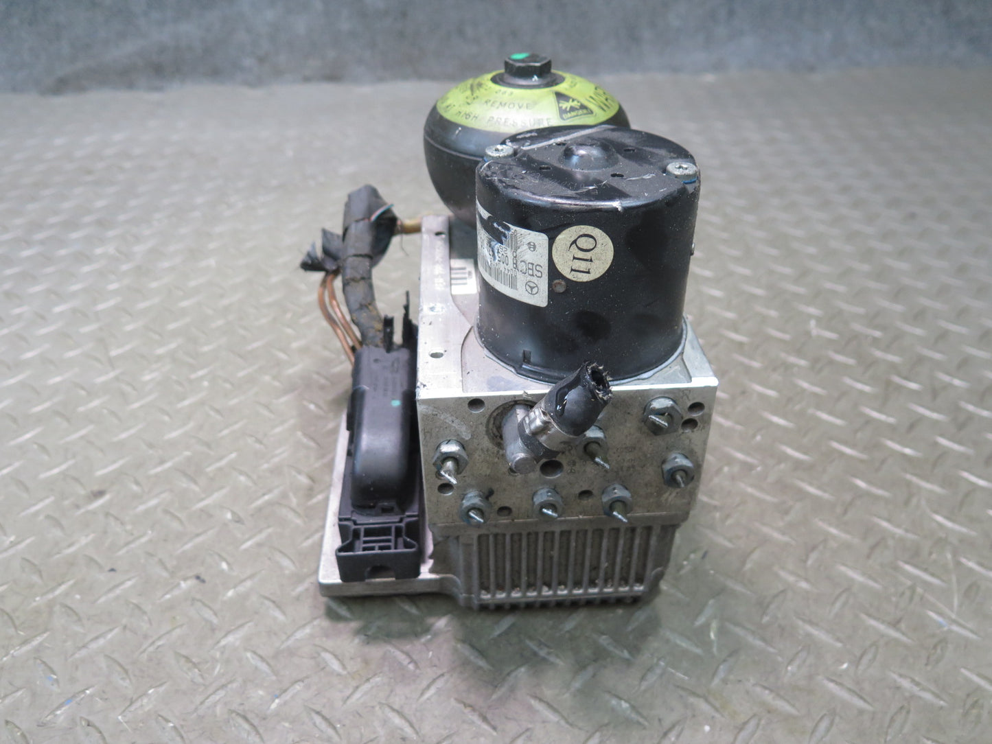 03-08 Mercedes R230 SL55 AMG Anti Lock Brake ABS SBC Pump Module OEM