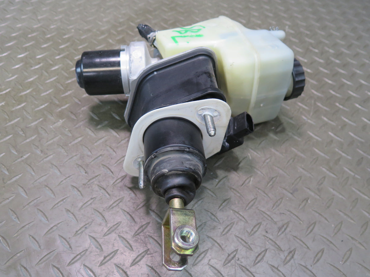 03-08 Mercedes R230 SL55 AMG Master Cylinder Brake Booster w Reservoir OEM