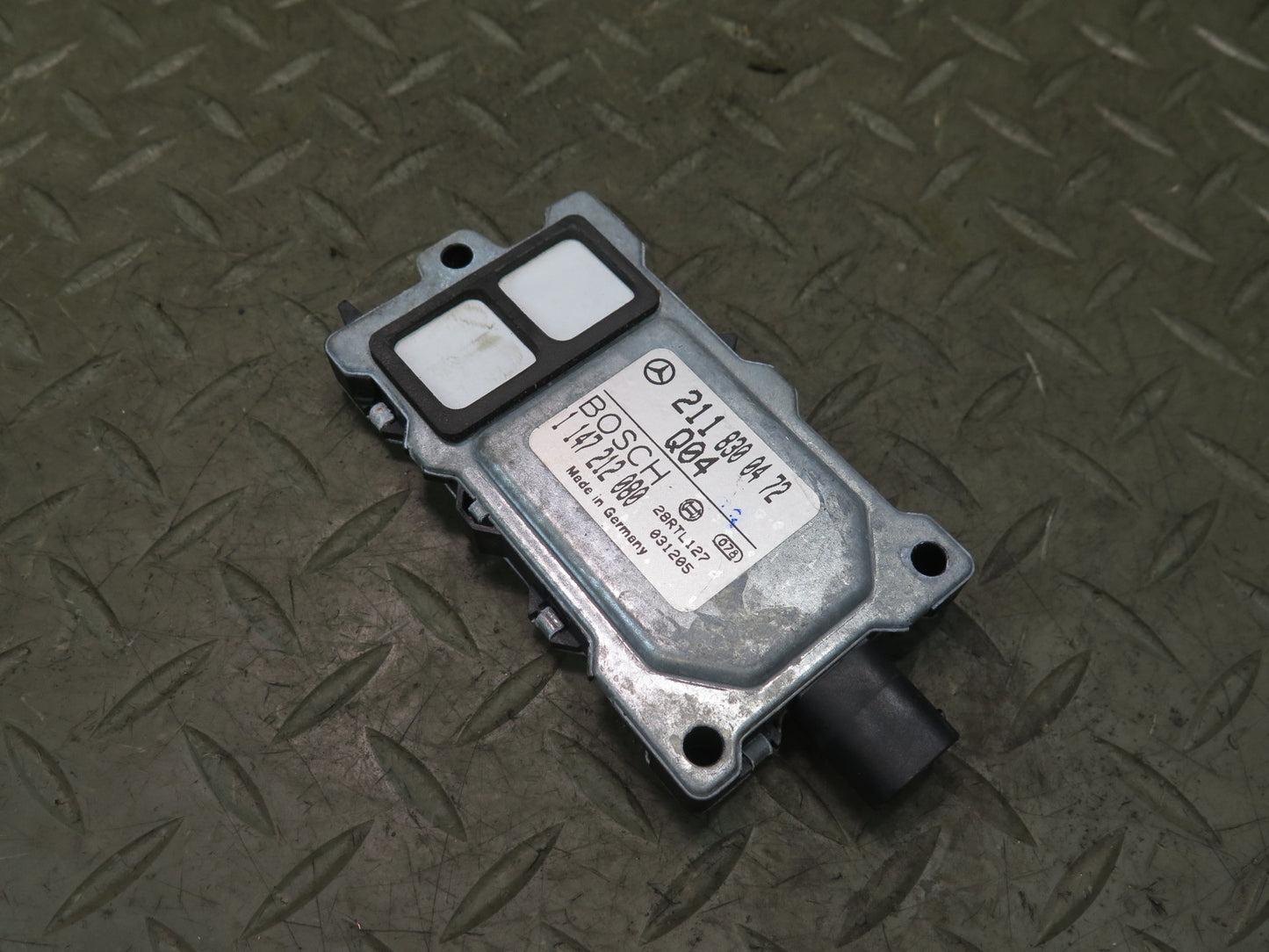 03-08 Mercedes R230 Sl-class Air Pollution Quality Sensor Module 2118300472 OEM