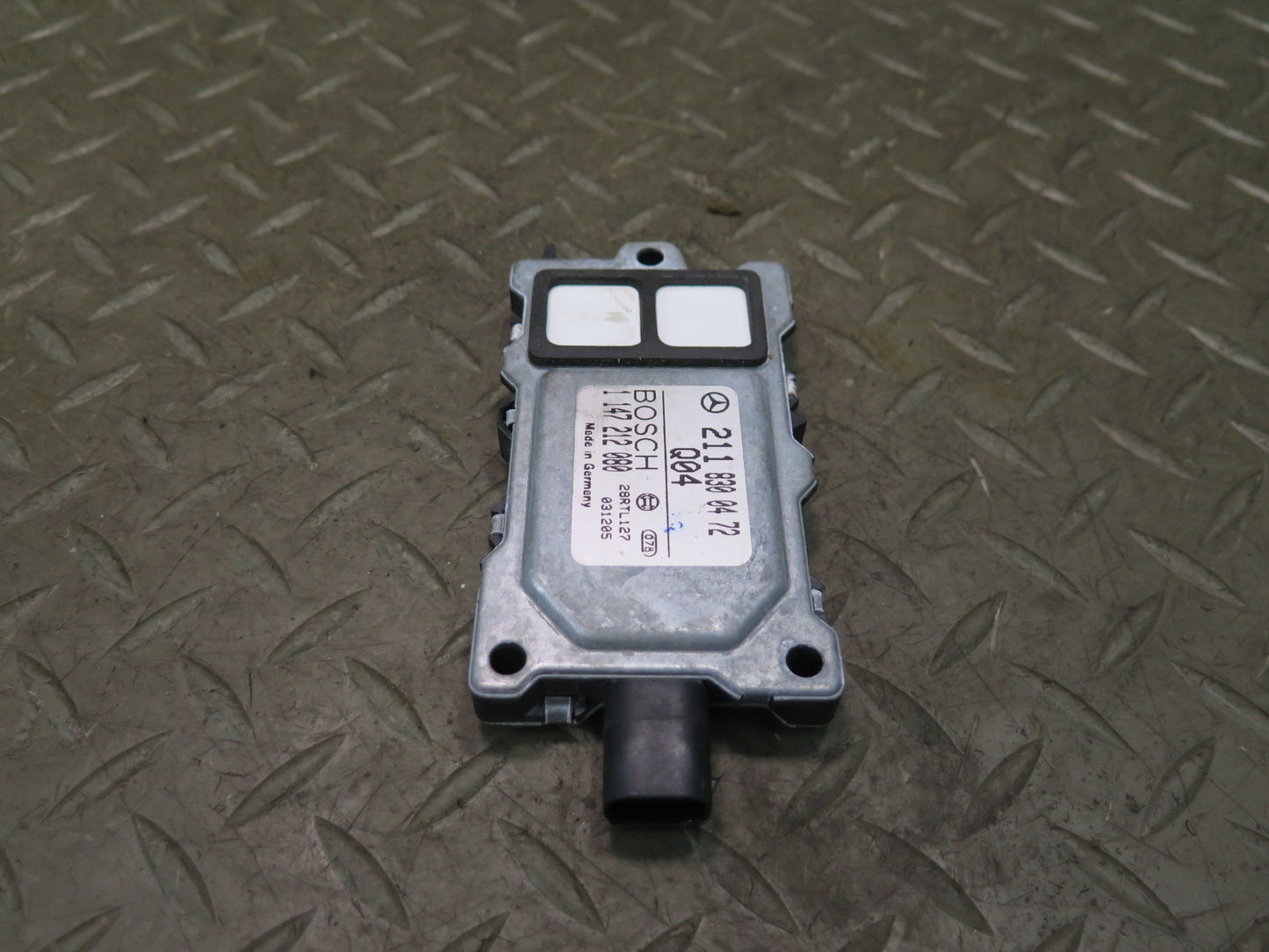 03-08 Mercedes R230 Sl-class Air Pollution Quality Sensor Module 2118300472 OEM