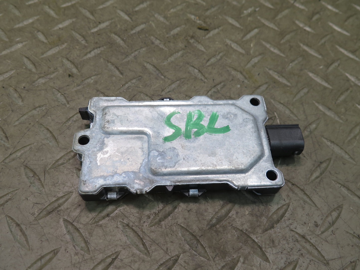 03-08 Mercedes R230 Sl-class Air Pollution Quality Sensor Module 2118300472 OEM