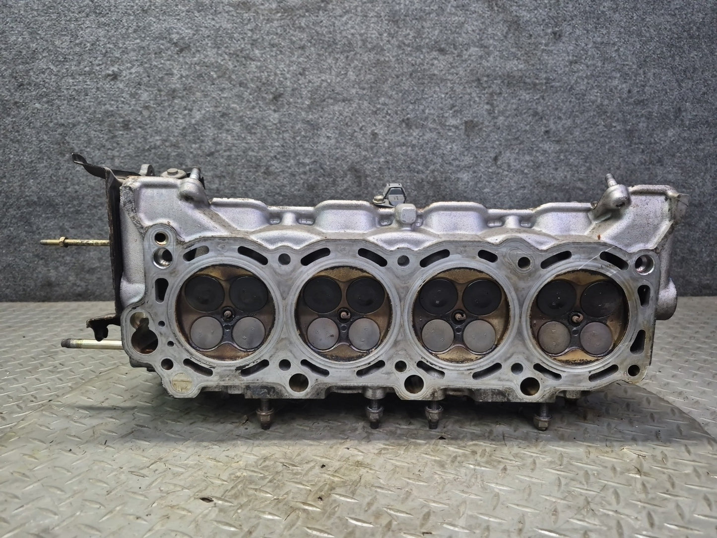 98-00 Lexus LS400 SC400 1UZFE 4.0L Right Engine Cylinder Head 115K Miles OEM