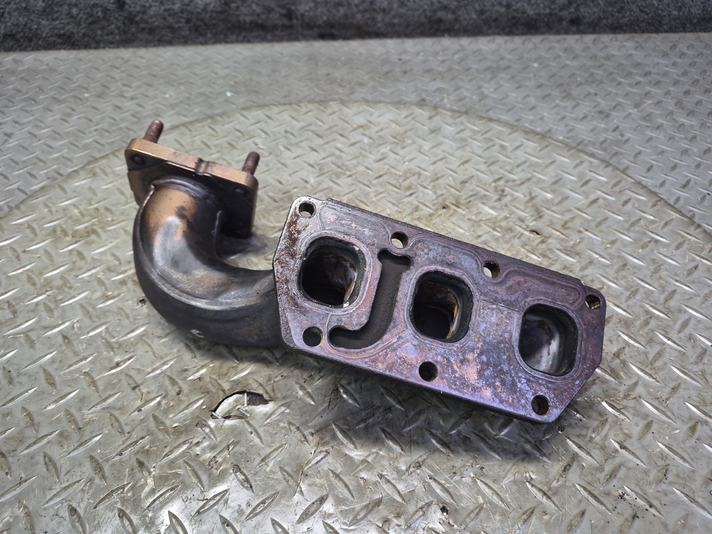 01-03 VW Eurovan T4 2.8L AXK Set of 2 Engine Exhaust Manifold OEM