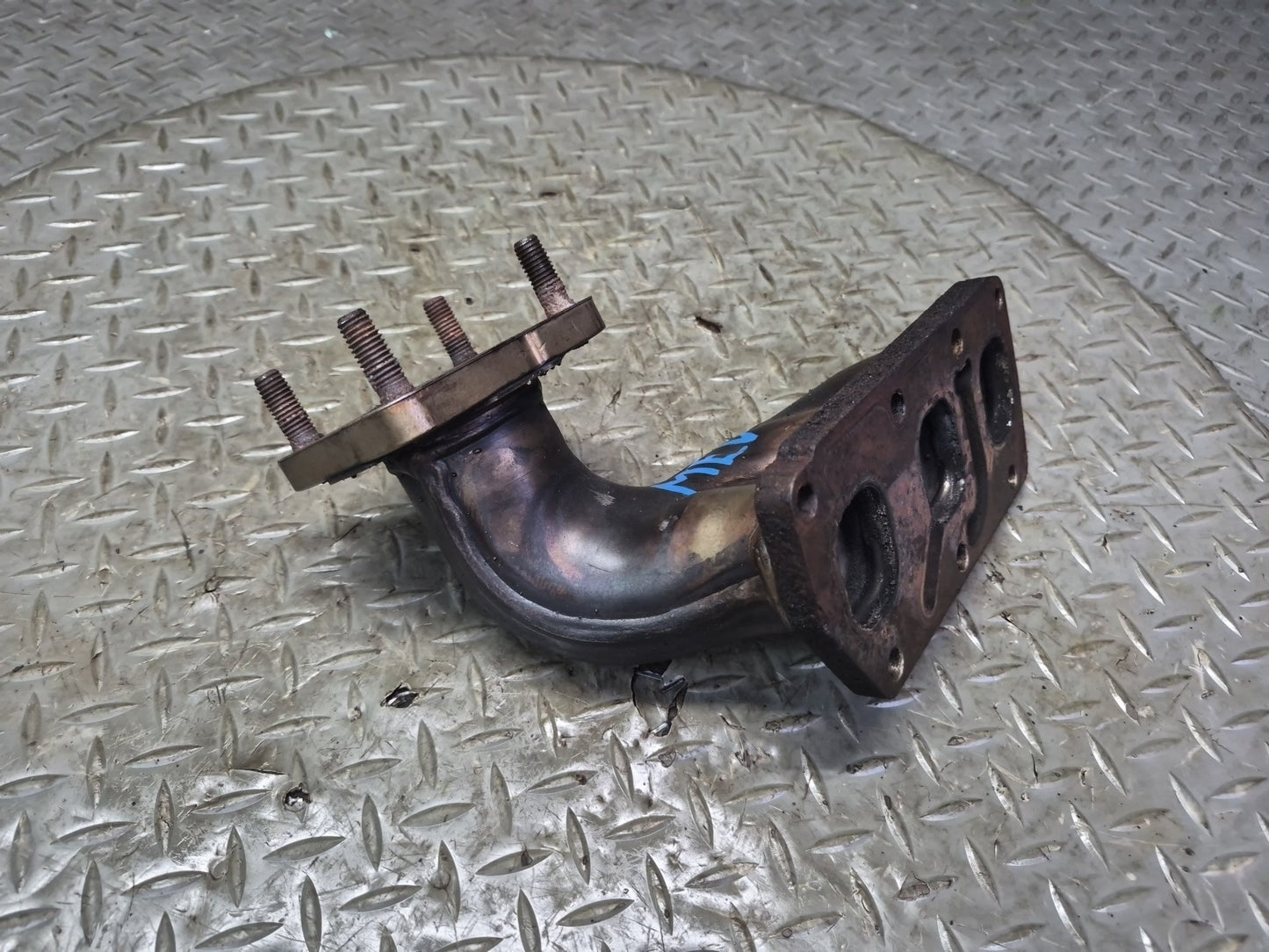 01-03 VW Eurovan T4 2.8L AXK Set of 2 Engine Exhaust Manifold OEM