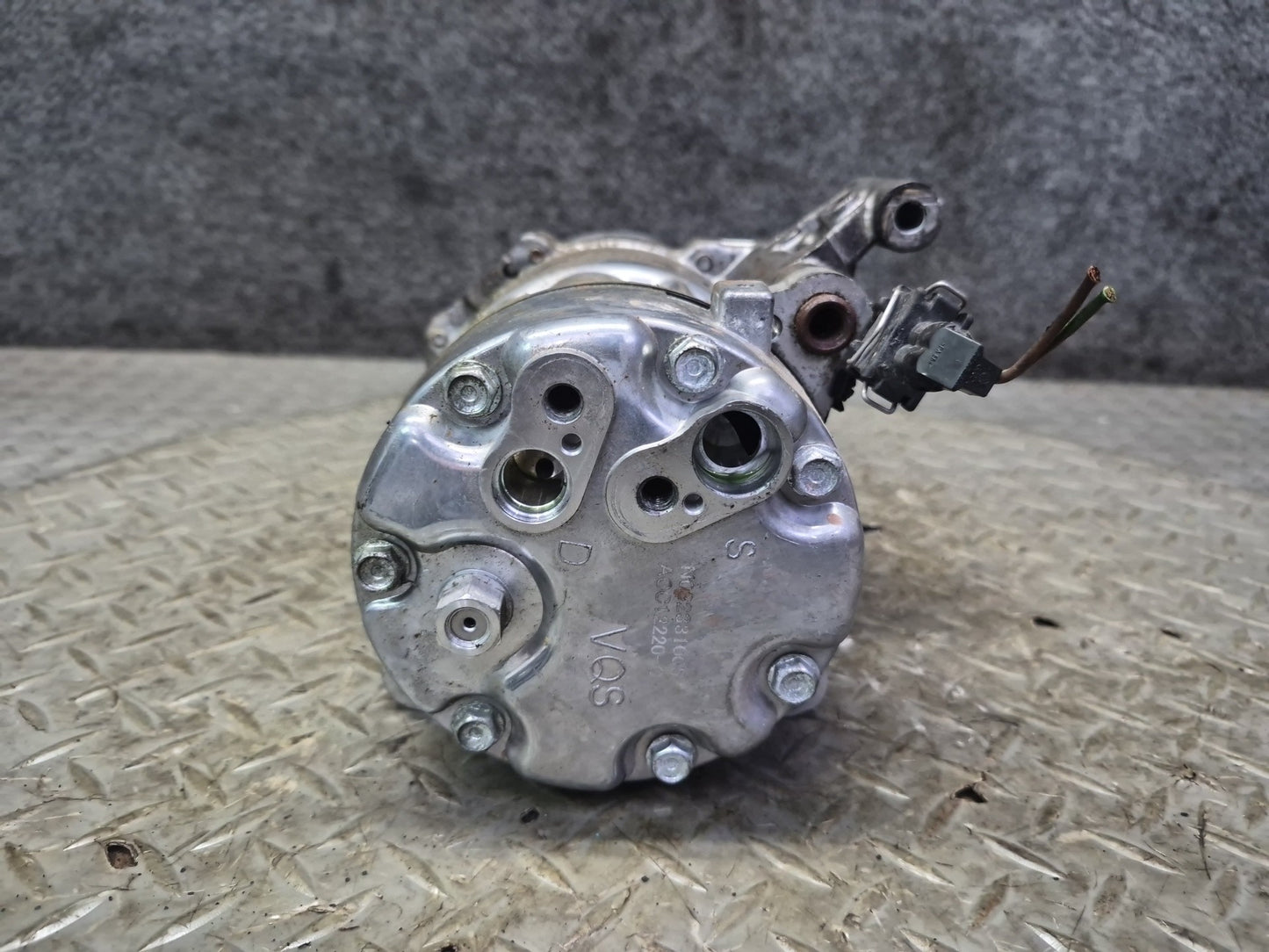 01-03 VW Eurovan T4 2.8L AXK A/C Air Condition Compressor OEM