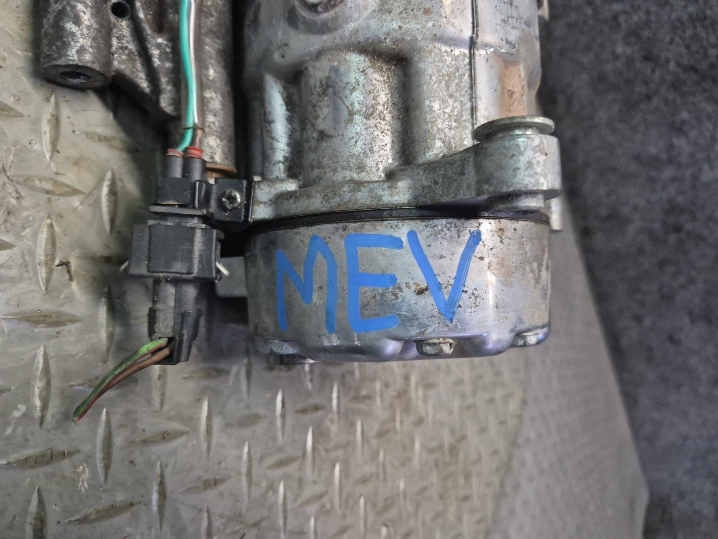 01-03 VW Eurovan T4 2.8L AXK A/C Air Condition Compressor OEM