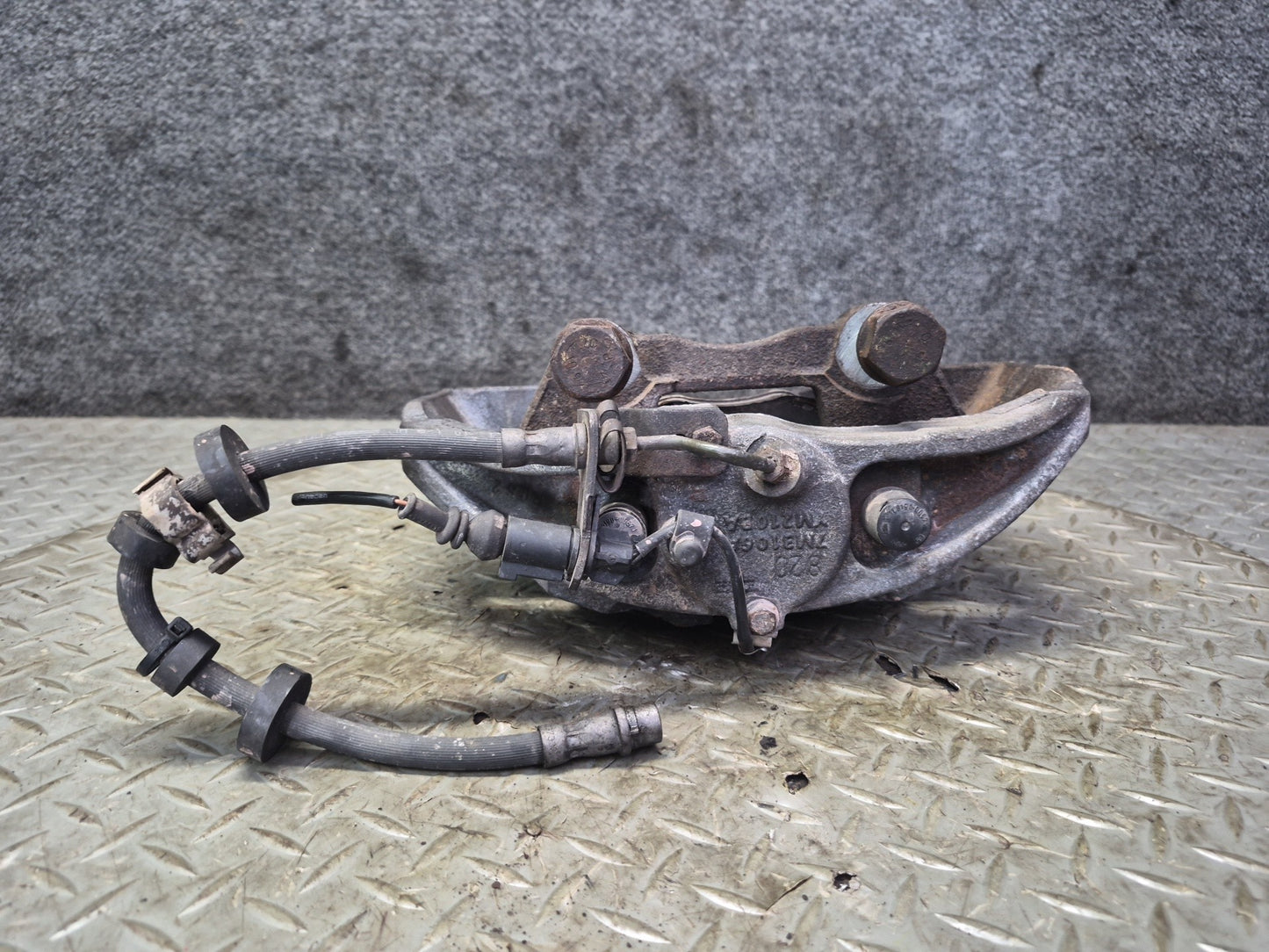 01-03 VW Eurovan T4 2.8L FWD Set of 2 Front Left & Right Brake Caliper 108K OEM