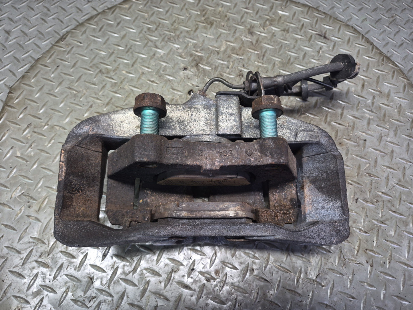 01-03 VW Eurovan T4 2.8L FWD Set of 2 Front Left & Right Brake Caliper 108K OEM