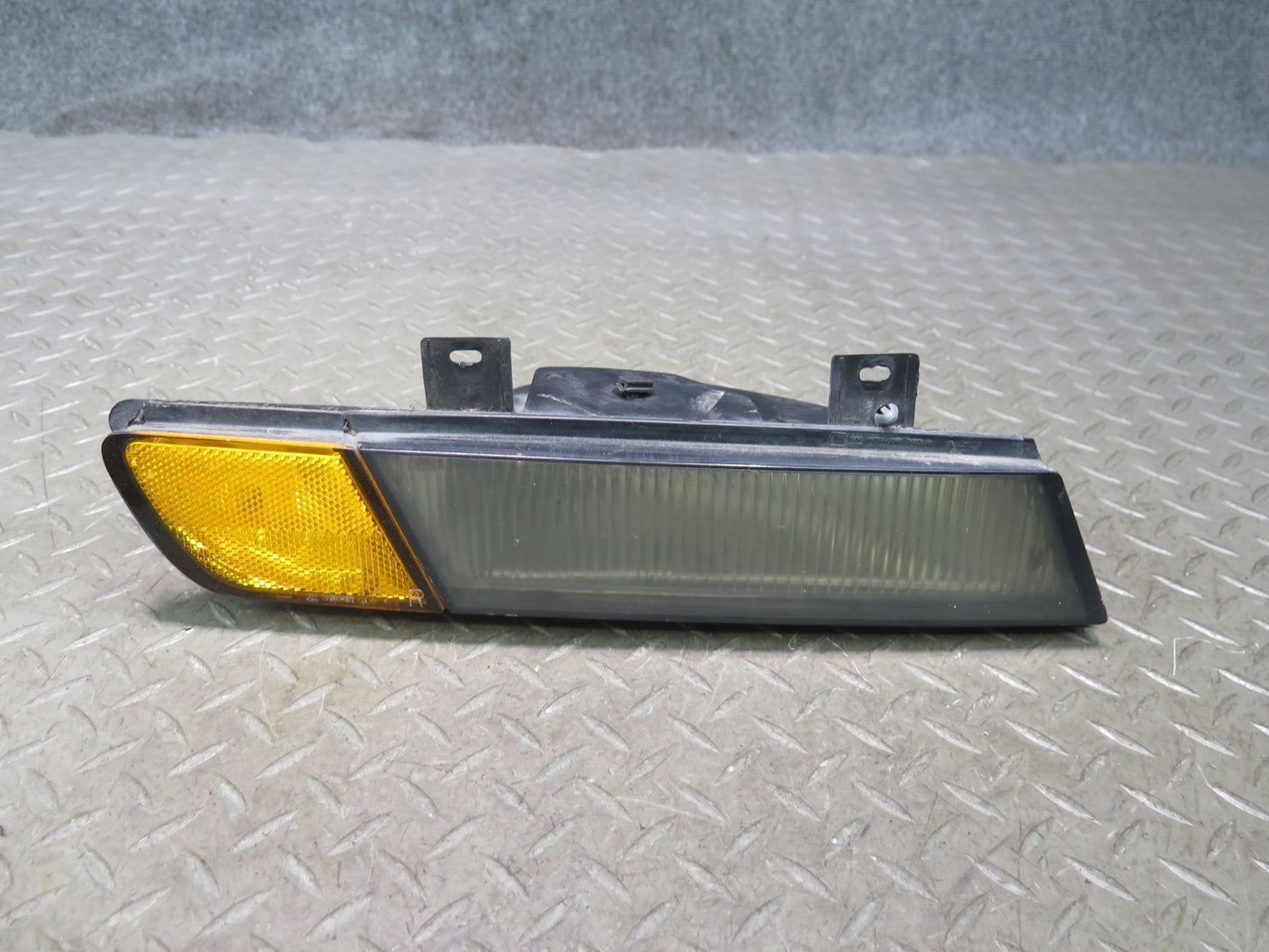91-96 Chevrolet Corvette C4 Set of 2 Front Left & Right Side Marker Light OEM
