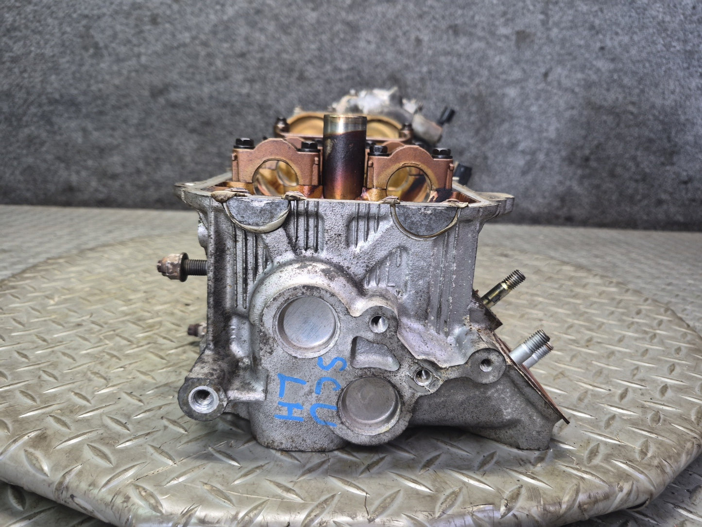 98-00 Lexus LS400 SC400 1UZFE 4.0L Left Engine Cylinder Head 115K Miles OEM