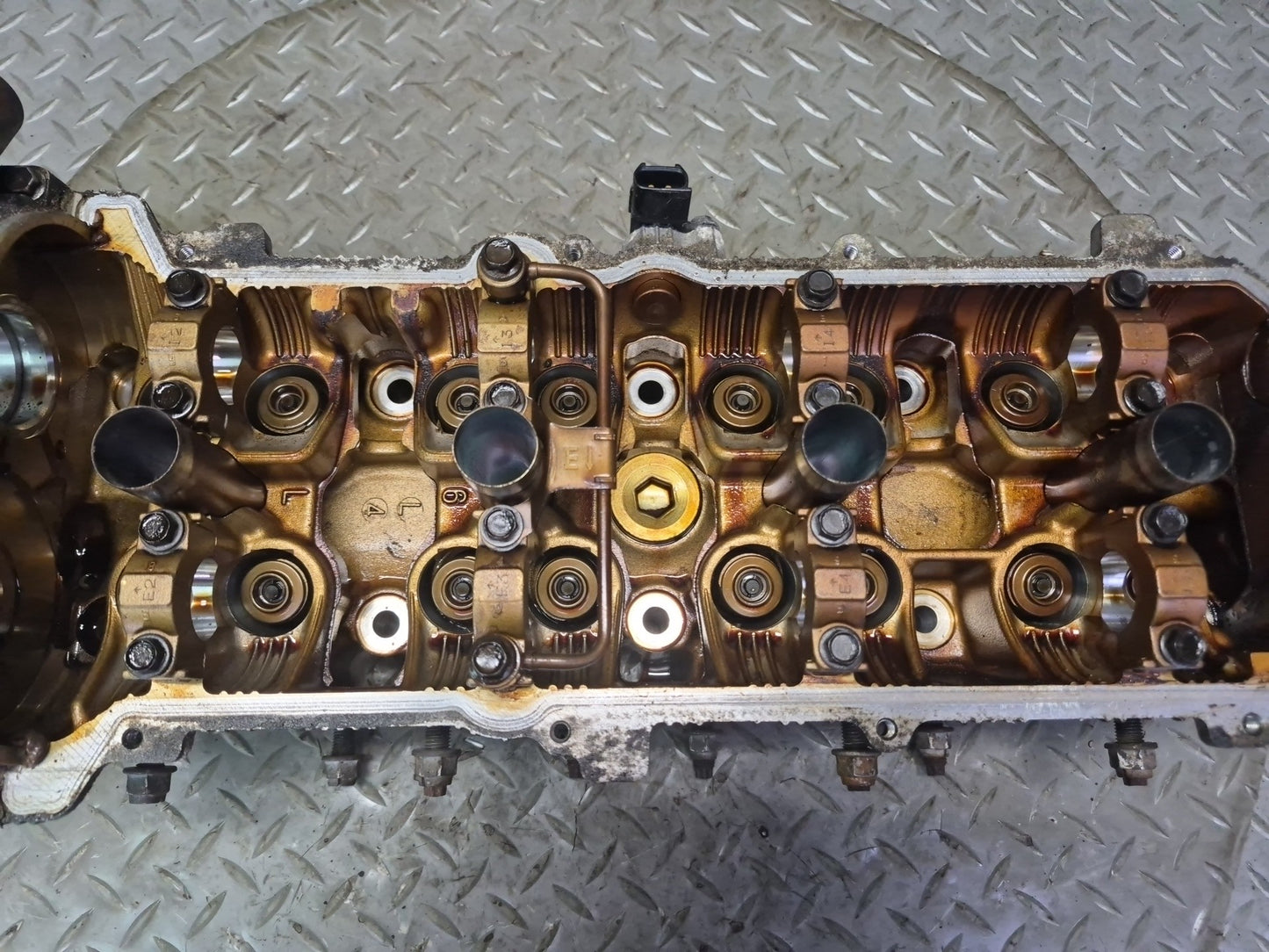 98-00 Lexus LS400 SC400 1UZFE 4.0L Left Engine Cylinder Head 115K Miles OEM