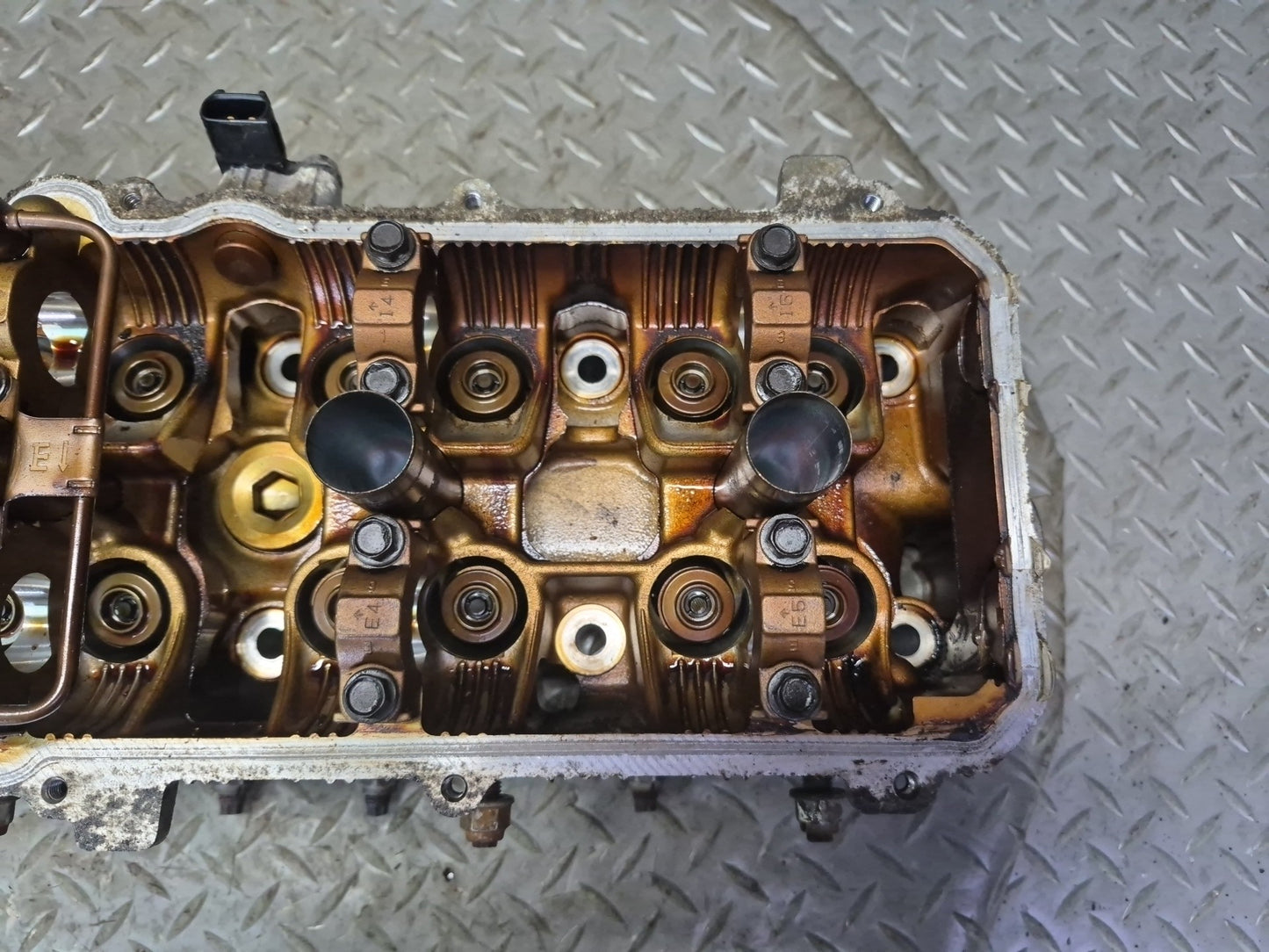 98-00 Lexus LS400 SC400 1UZFE 4.0L Left Engine Cylinder Head 115K Miles OEM
