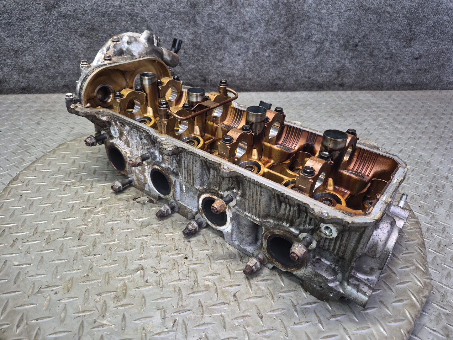 98-00 Lexus LS400 SC400 1UZFE 4.0L Left Engine Cylinder Head 115K Miles OEM