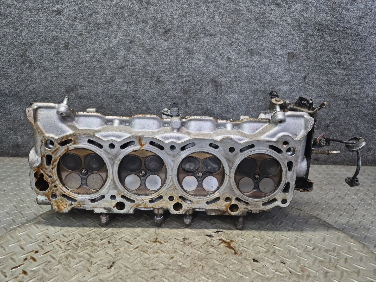 98-00 Lexus LS400 SC400 1UZFE 4.0L Left Engine Cylinder Head 115K Miles OEM