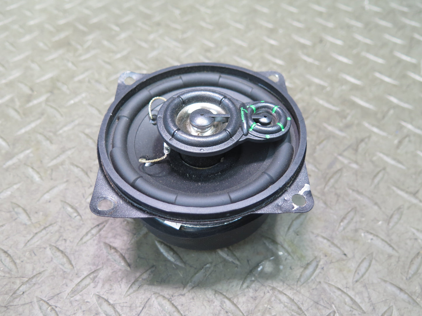 Set of 2 Lanzar VX430 4" 3-WAY Speaker