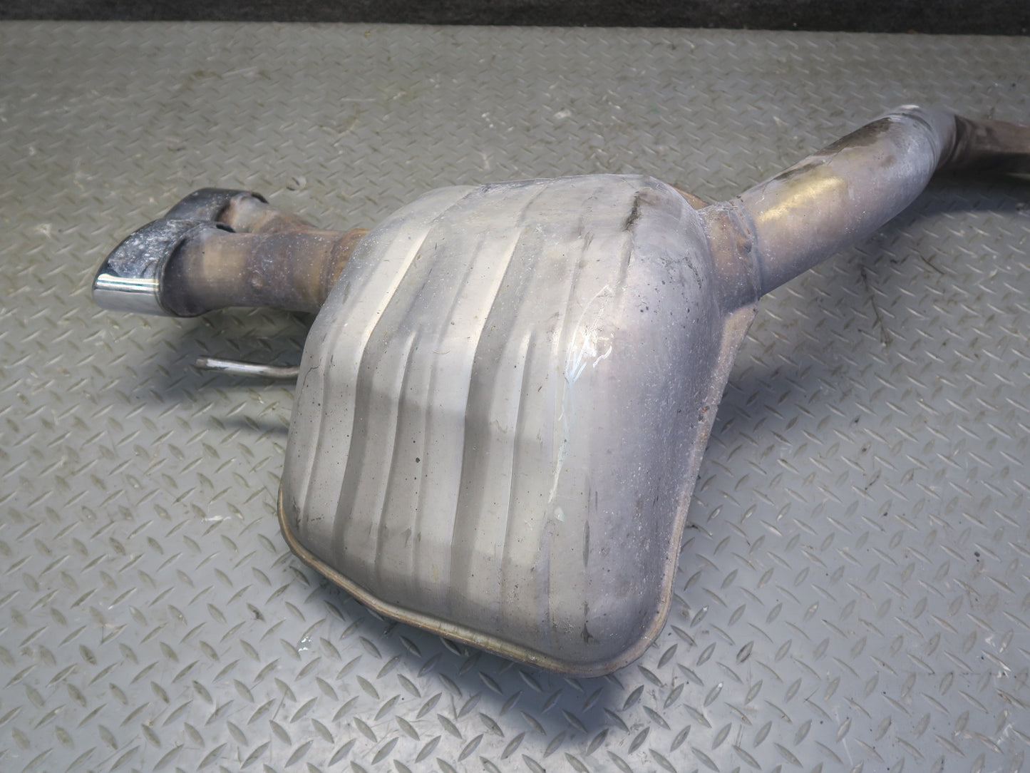 03-08 Mercedes R230 SL55 AMG Set of Rear Left & Right Exhaust Muffler Pipe OEM