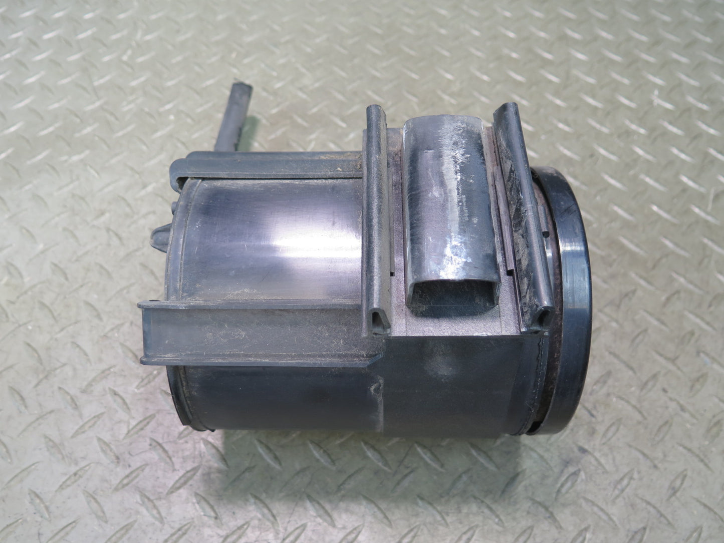 92-93 Chevrolet Corvette C4 Fuel Evap Vapor Charcoal Canister OEM