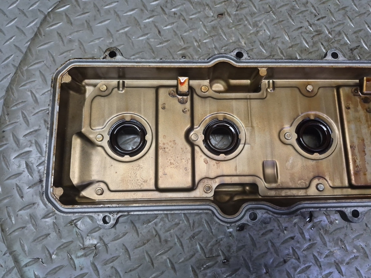 98-00 Lexus LS400 SC400 1UZFE 4.0L Right Engine Cylinder Cover w Bolts OEM