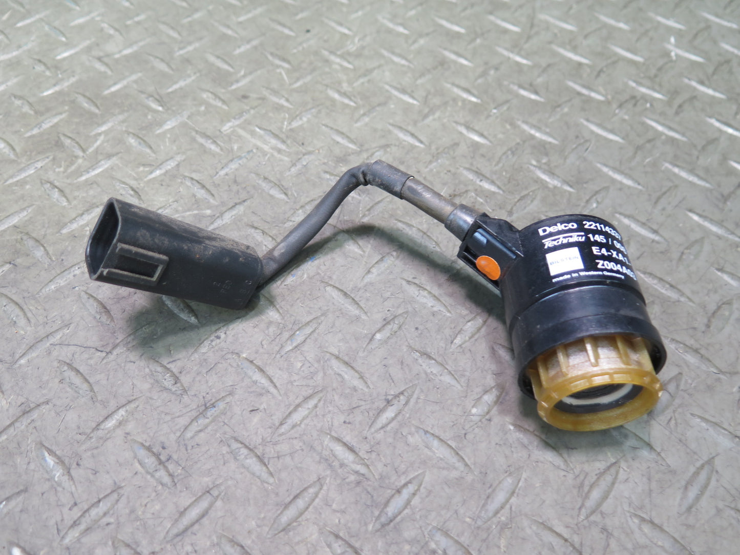 90-96 Chevrolet Corvette C4 Set of 2 Rear Left & Right Shock Actuator OEM