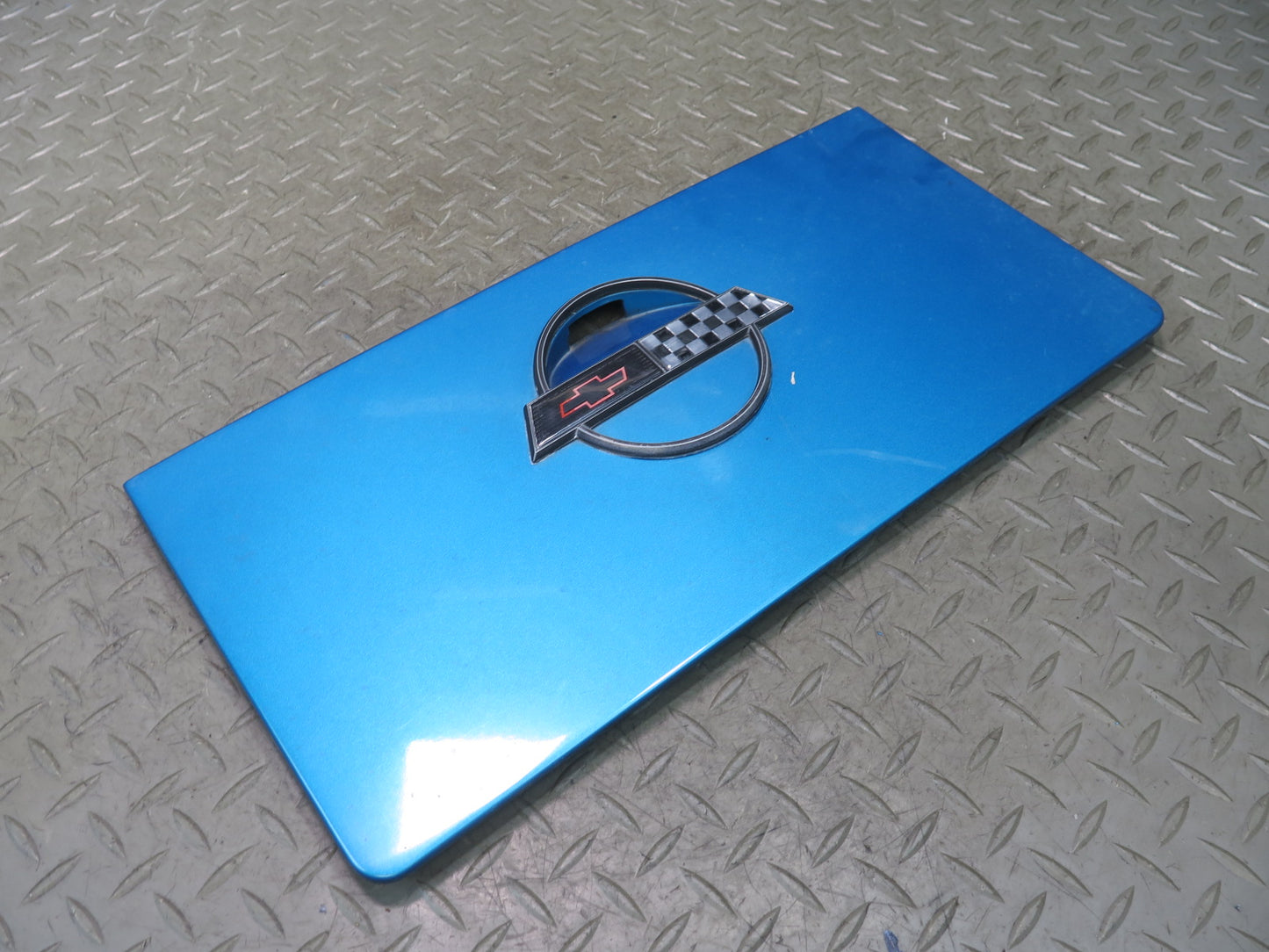 86-96 Chevrolet Corvette C4 Fuel Tank Filler Door Lid w Emblem Bright Aqua OEM