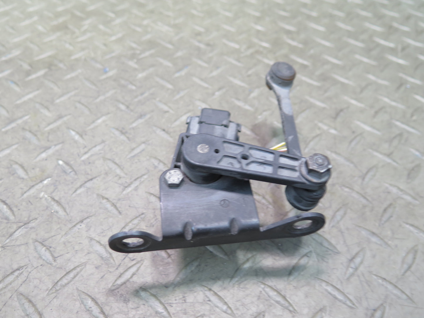03-12 Mercedes R230 Sl-class Rear Right Suspension Height Level Sensor OEM