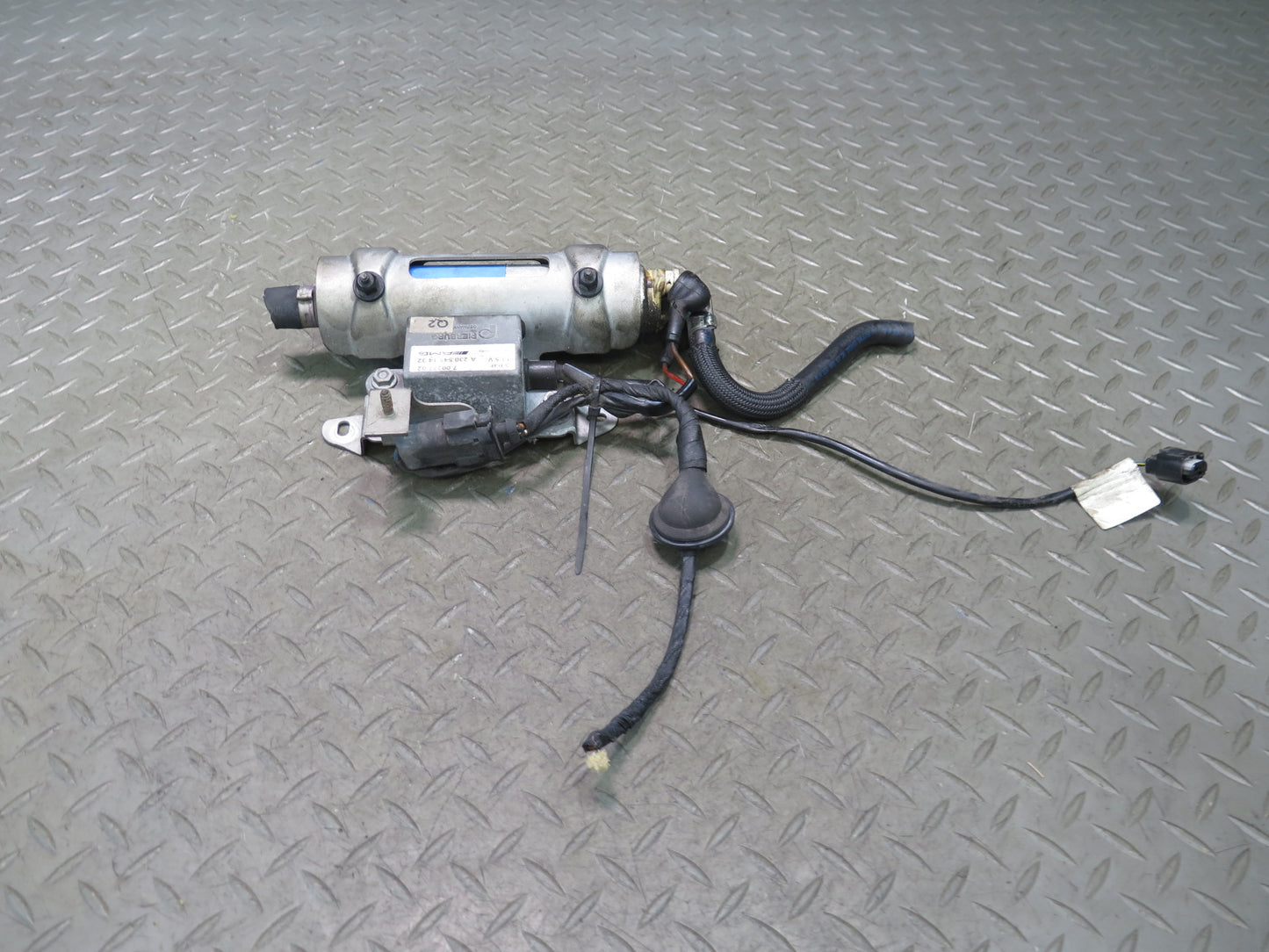 03-08 Mercedes R230 SL55 AMG Fuel Pump w Control Module 2305452732 OEM