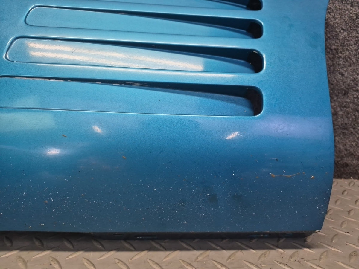 91-94 Chevrolet Corvette C4 Front Right Fender Lower Trim Molding Aqua OEM