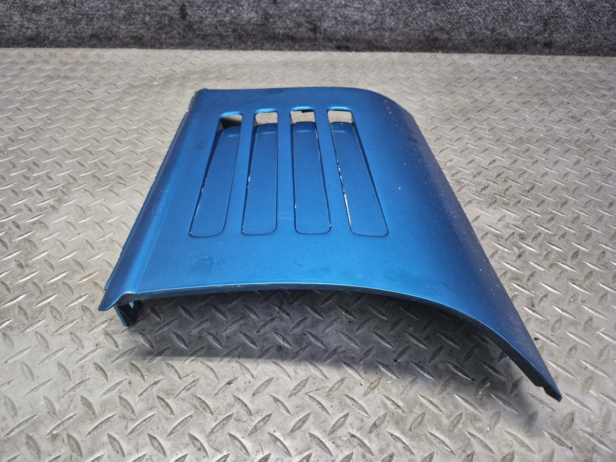 91-94 Chevrolet Corvette C4 Front Right Fender Lower Trim Molding Aqua OEM